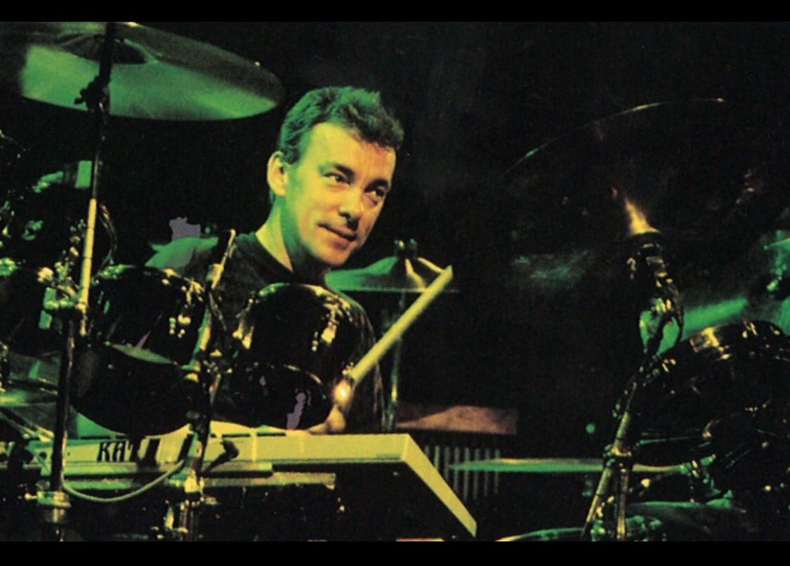 AlPoppie25's tweet image. Happy Friday Rush fans!!!