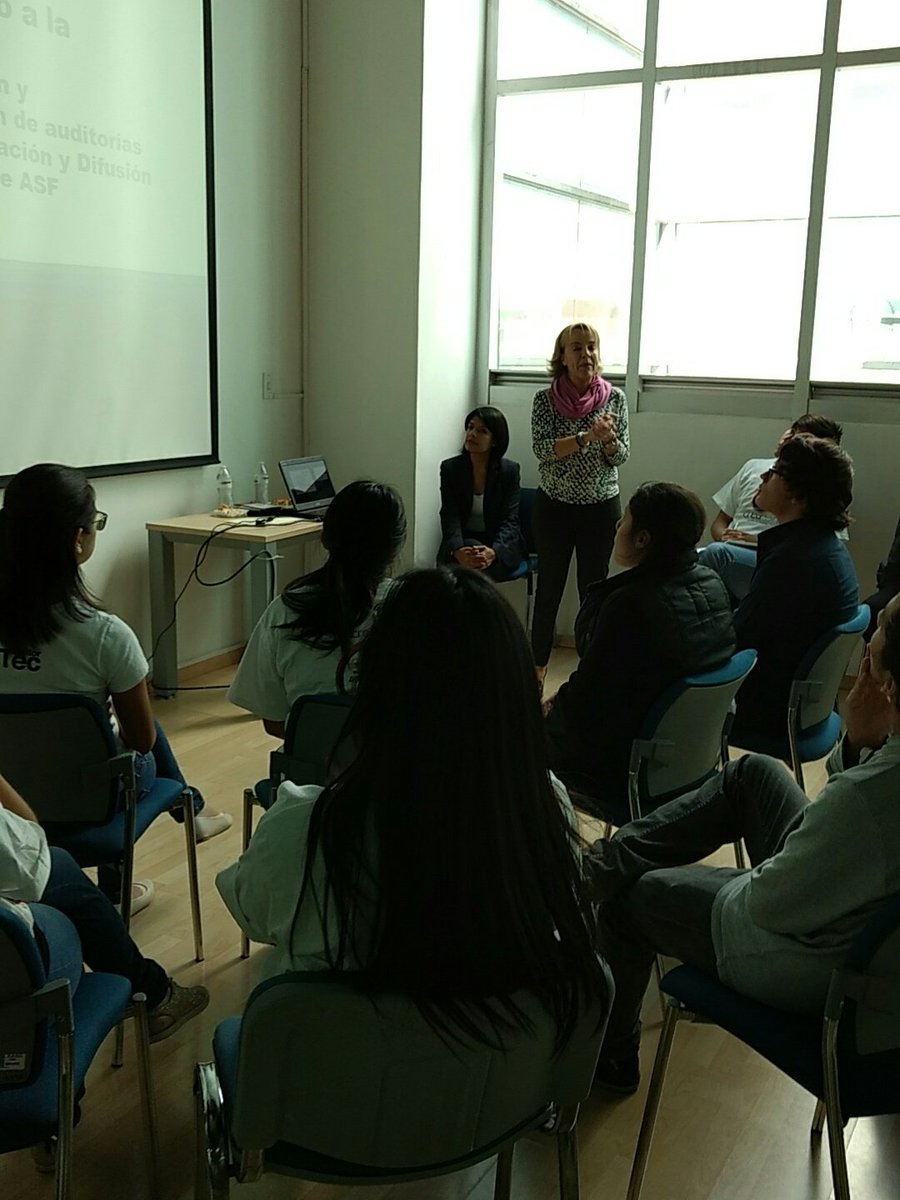 CreatonPuebla's tweet photo. #YaFaltaMenos último taller impartido por la @ASF_Mexico #Creatón2016 https://t.co/SVZfy95mJA