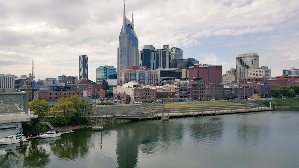 mmmrobson's tweet image. @FugroRoadware concludes the NPPC2016 conference in Nashville.  It is always enlightening to meet with DOT officials #pavementmanagers