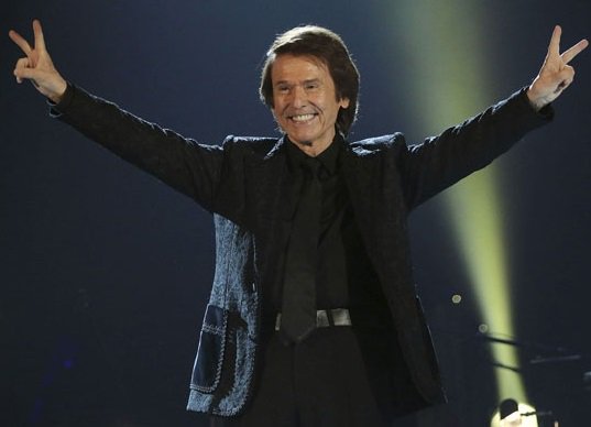 Uruguayraph's tweet photo. El 29 /10 cierre de el exitosísimo #SINPHONICO en Palama de Mallorca lo extrañaremos ya queremos saber qué se viene ¡¡@RAPHAELartista ¡¡ https://t.co/mJp890MzzK