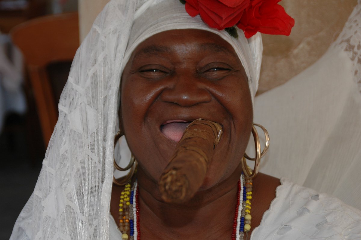 Sie kennt die Wahrheit: Kartenlegerin in #Havanna

Mehr auf visitcuba.de