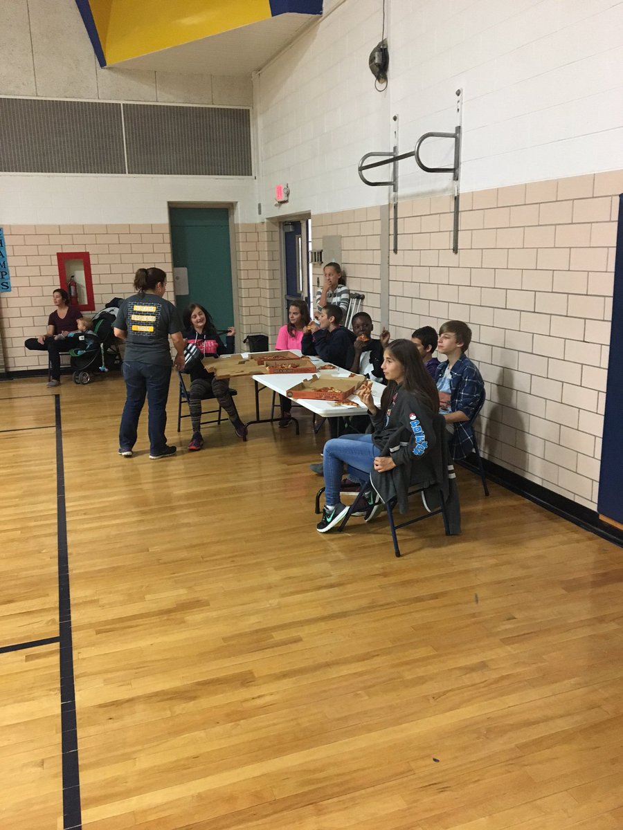 CougarPrideCMS's tweet photo. VIP Seating #1phasd https://t.co/vngOoZvt23