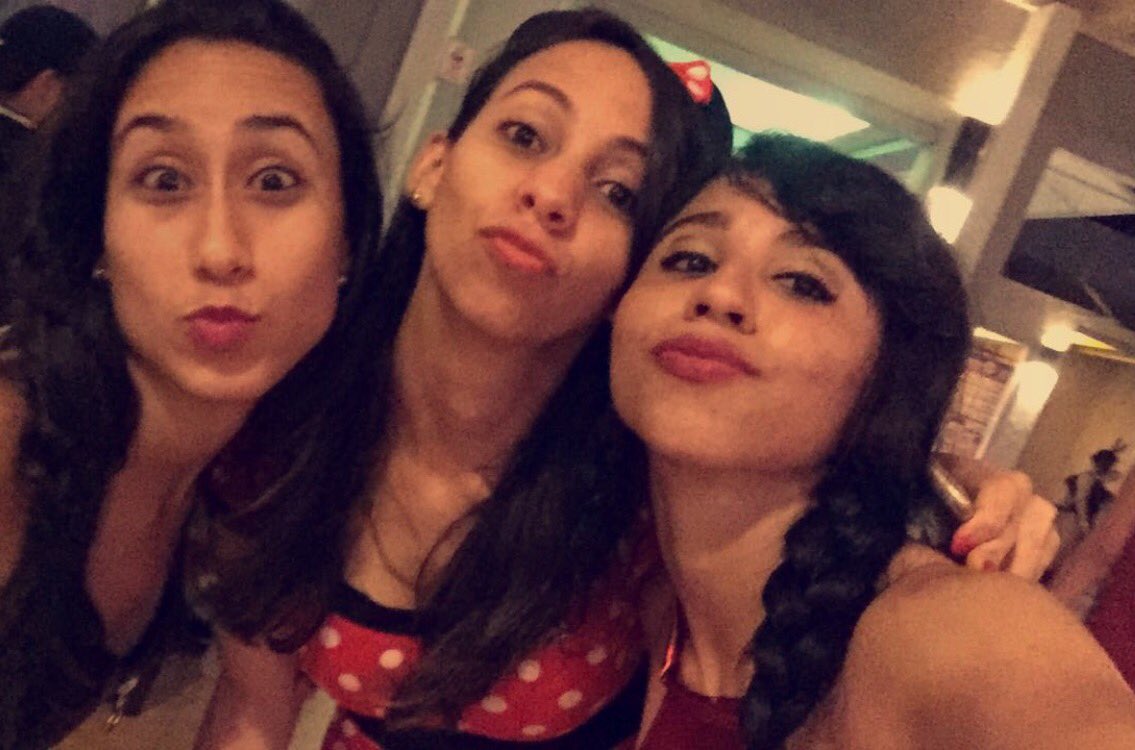 melimar_1's tweet photo. 💃🏻💃🏻 #Room842 https://t.co/mqYSAn1Fsc