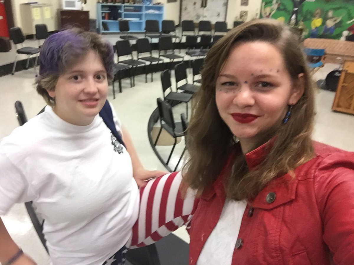 Baileygurl1's tweet photo. #ahshc11 @AHSpiritWars https://t.co/r1QrpQF0Cu