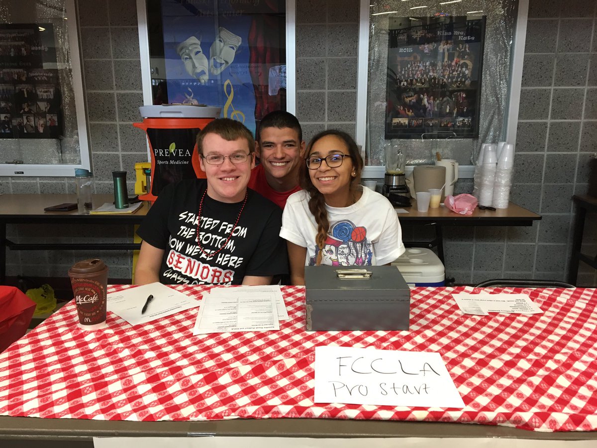 PHS_ProStart's tweet image. ProStart &amp;amp; FCCLA Smoothie Stand @PCSD_PHS #RaiderStrong