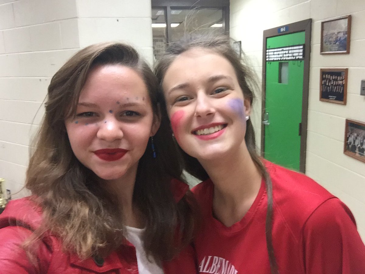 Baileygurl1's tweet photo. #ahshc11 @AHSpiritWars https://t.co/y2t2bJSsdk