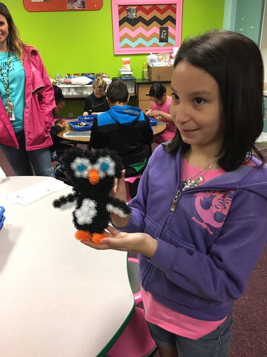 MrsBMontgomery's tweet photo. Makerspace centers! @jessahanson #MeekersMakers @LibbyMeeker https://t.co/M5EovybWE9
