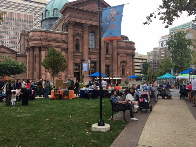 CCDParks's tweet photo. Saturday- #FallFamilyFunDays return to #SisterCitiesPark, 11-3! Hayrides, crafts, music, food, pets and more! https://t.co/wsOK6csVo4 https://t.co/EyFdS3GnNH