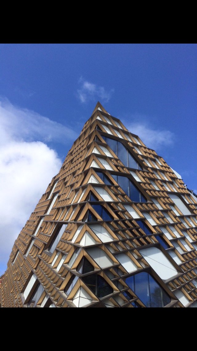 keithlilley65's tweet photo. Proud: whole team who made @shefunidiamond an #RICSAwards reg winner and Nat' s-list @efm_online @sheffielduni @SHEFFturntown @sheffielduni https://t.co/nn9LG5H3UT