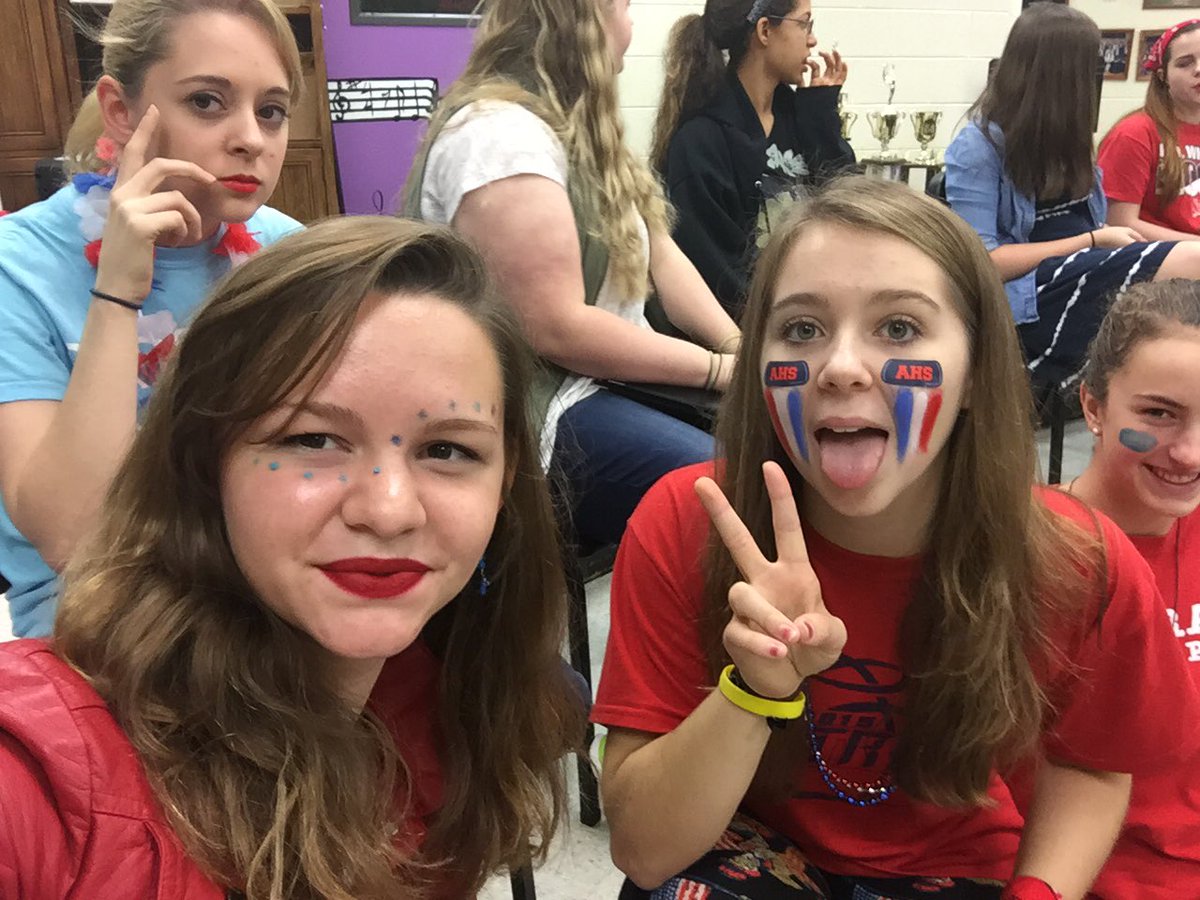 Baileygurl1's tweet photo. #ahshc11 @AHSpiritWars https://t.co/Wj17rr1bB5
