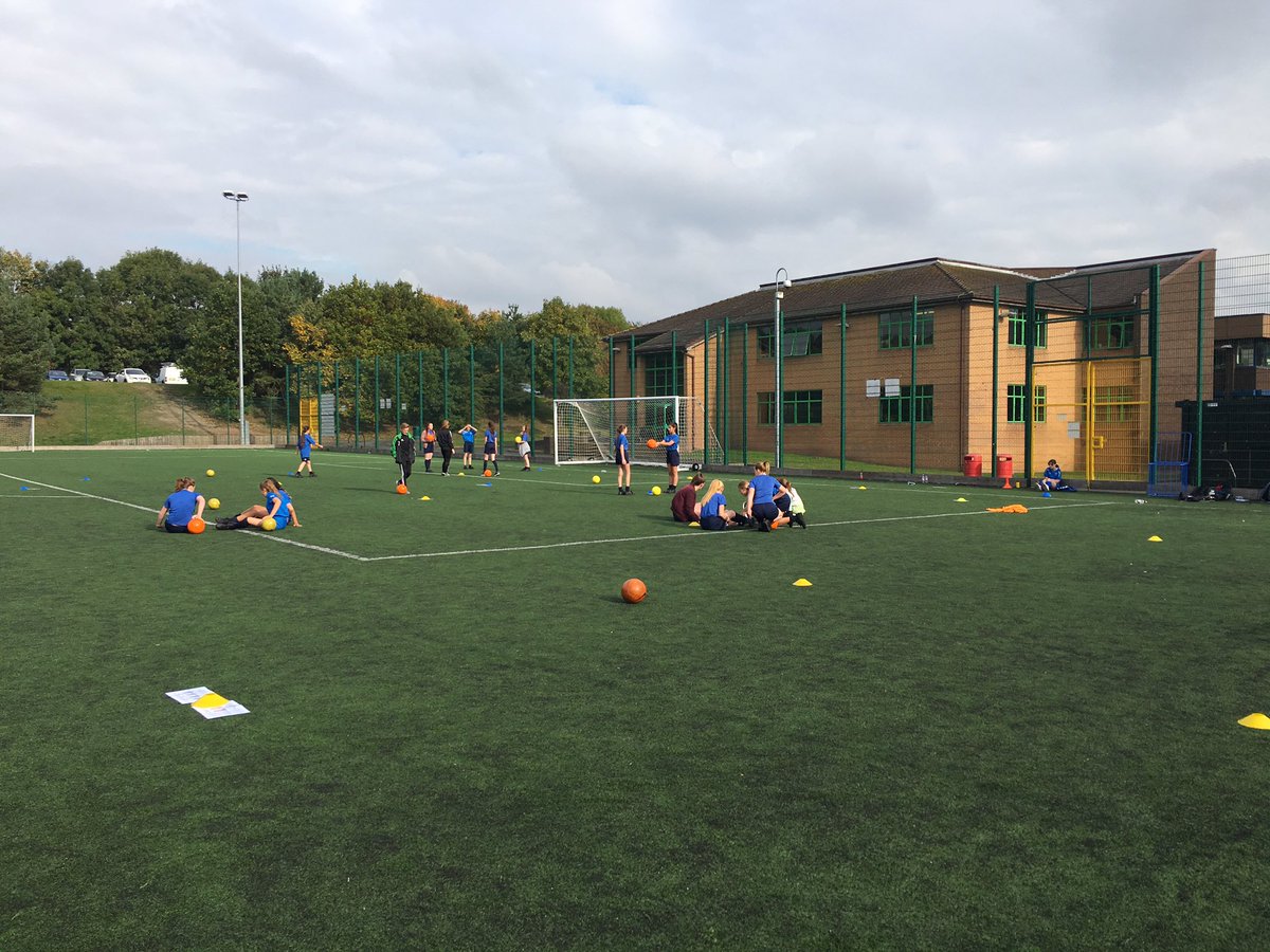 PEThorns's tweet photo. Top finish to #GirlsFootballWeek  @wolvescomtrust &amp; @wolveswomenfc manager @cullis1987 took Y9 Girls PE! #WeCanPlay https://t.co/3MB139zPLD