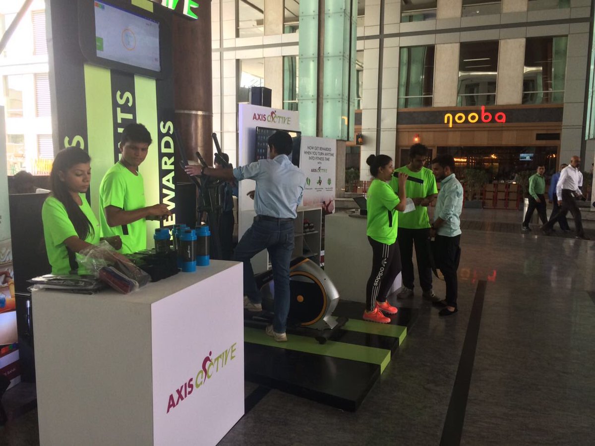 prithwijitg's tweet photo. @AxisBank in association with @GOQiiLife presents #axisactive at @dlf_cyberhub lots of goodies to grab..be a participant n get active https://t.co/YwrLSYG9L5
