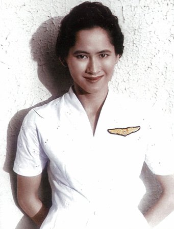 starholicxx's tweet image. สมเด็จพระพี่นางตอนสาวๆก็สวยมาก นี่นั่งเซิร์ชรูปพระองค์ท่านทั้งสามพี่น้องดู เห็นสามรูปนี่ละก็คิด สวยจัง คนโบราณเขาสวยเนาะ