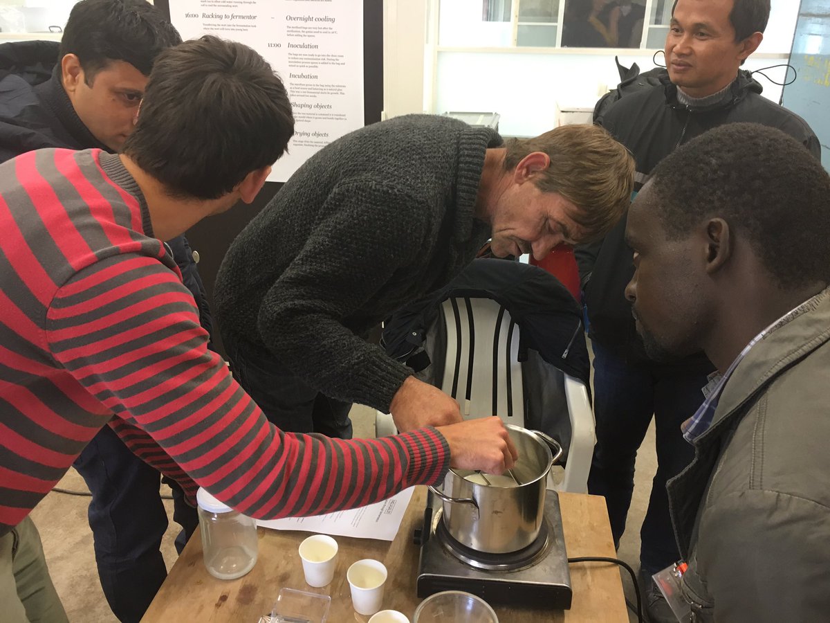deMelkSalon's tweet photo. Quality time with @sfarmersbigdeal crosspolinating #amsterdam #terroir milktastes * exotic ferments @mediamatic @Wateetons #martenverdenius https://t.co/yYV5xaZblp