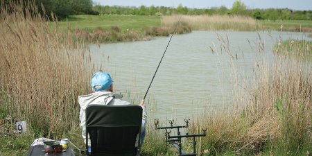 HighLodgeSS's tweet photo. Enjoy #fishing at our lakes containing coarse fish inc. Carp, Tench, Roach, Rudd &amp; Perch https://t.co/IePxcVdFkv https://t.co/QQCMSNTDSF