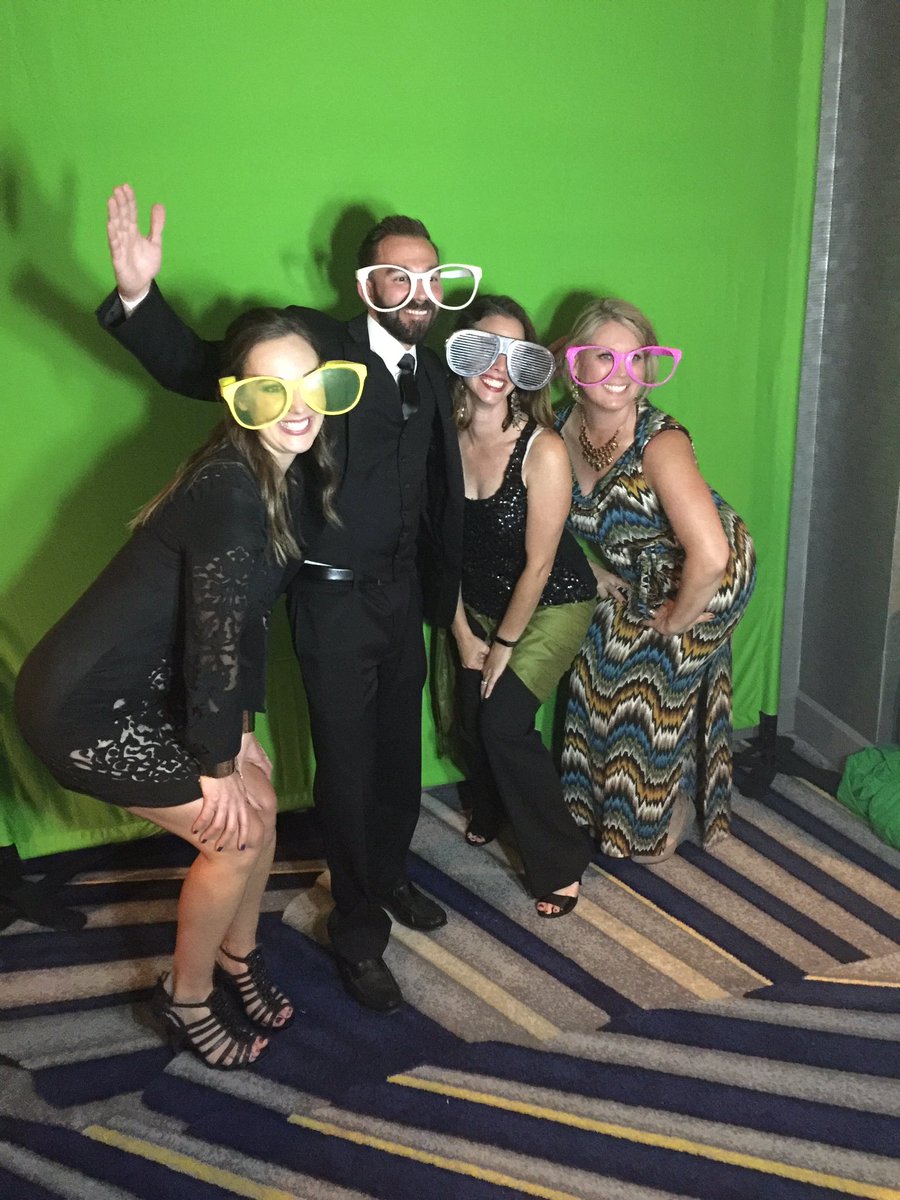 iMattosT's tweet photo. Having fun at IREM Awards Dinner last night. #CamdenHappy @jmpiccinino @mrjeffengland @2crystalclear3 https://t.co/LFYDev9LX6