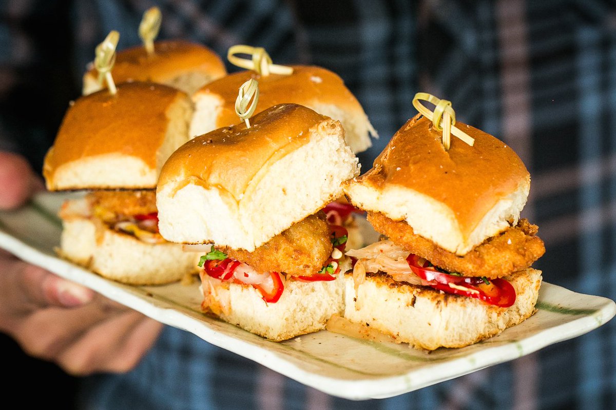 An updated guide to everything you should be eating in Chicago's River North: eeeeeats.it/2aKAXKx