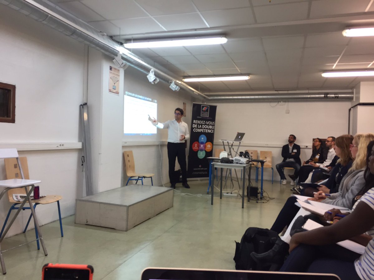 TomBoscher's tweet photo. @QuintenFrance représenté par Alexandre Templier, spécialisé dans le #bigdata, c'est en ce moment chez @IONISSTM ! #confIonisSTM https://t.co/UDKH44Rt6a