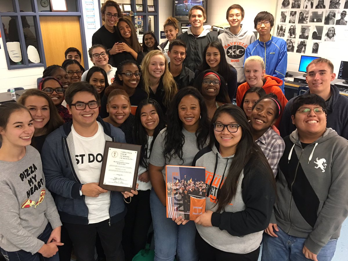 HayfieldYBK's tweet photo. Yay!! Hayfield wins another Yearbook State Championship!!! #trophyclass #buyayearbook @novayearbooks https://t.co/uRf35okstW