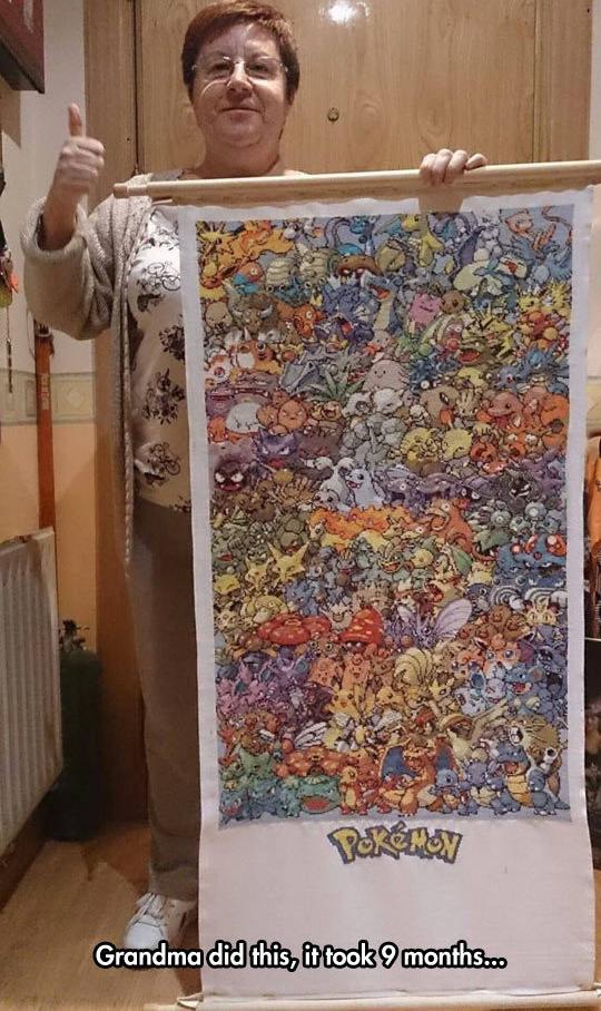 GamerEnfurecido's tweet photo. Y LO QUE QUIERE ESTA ABUELA A SU NIETO QUE, EH? https://t.co/MvGmpkzD9d