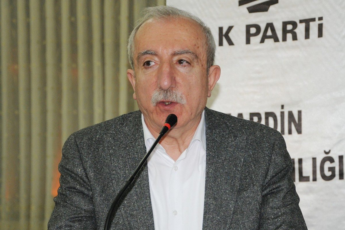 TNetworkTimes's tweet photo. AK PARTİ MARDİN MİLLETE VEKİLİ MİROĞLU KANDİL KAYYUM ATAMASI https://t.co/U02wrc12mY #turkishnetwork #turmeb @bnyaminerdemir #orhanmiroğlu https://t.co/R7qROytUQr