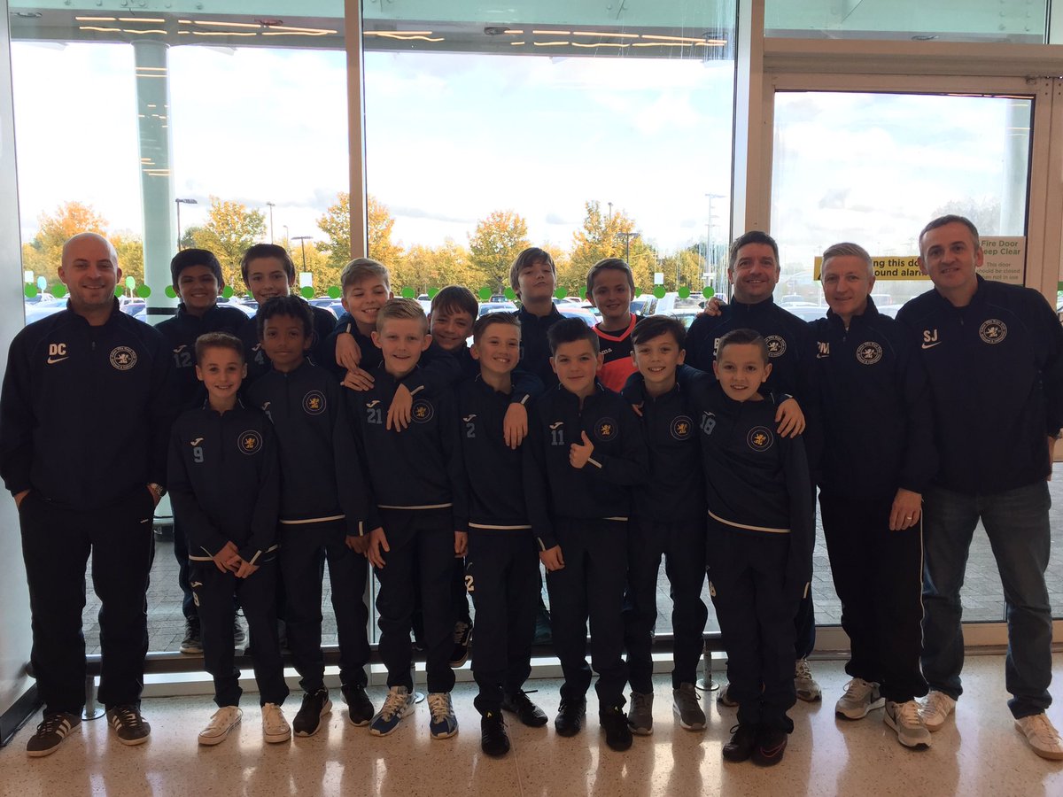 AsdaHamilton's tweet photo. Aston Villa Boys Club were in store bag packing last weekend and raised over £600. Great effort boys 👏🏻 #community https://t.co/C7ZnebLHku