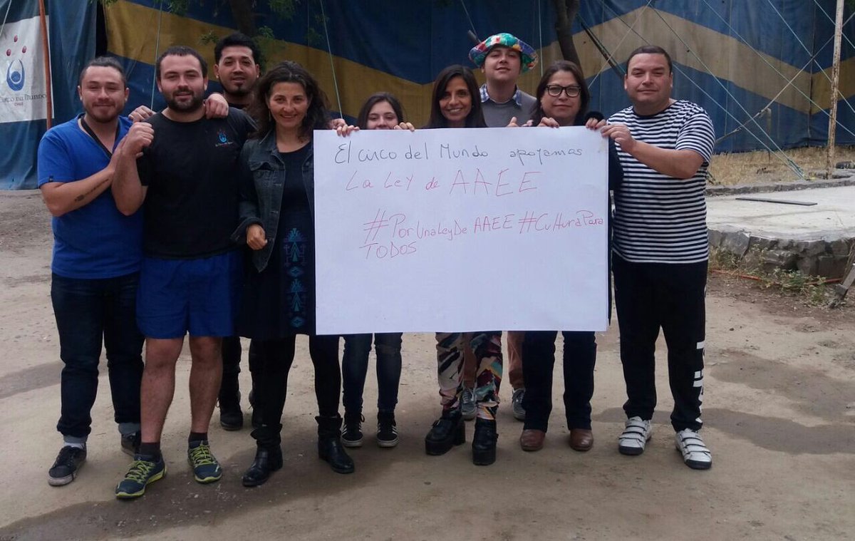 Circo_delMundo's tweet photo. #ElCircodelMundo #PorUnaLeyDeAAEE apoyamos #CulturaParaTodos /Ahora en el Congreso https://t.co/P8Jyqj1hcS