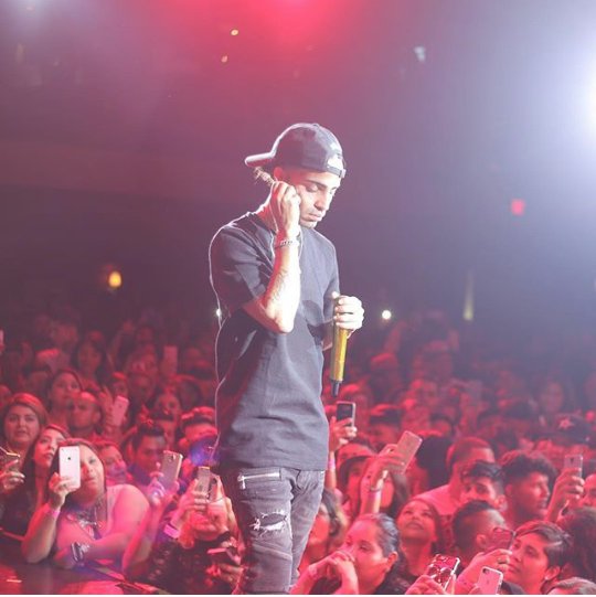 Todos losFans de <a href="/ArcangelPrrra/">AUSTIN A. SANTOS</a> Darán Rt a esta Foto y seguirán a la Pág
Quien Conseguira más Rt?<a href="/ReggaetonFraase/">Reggaetón Frases</a>