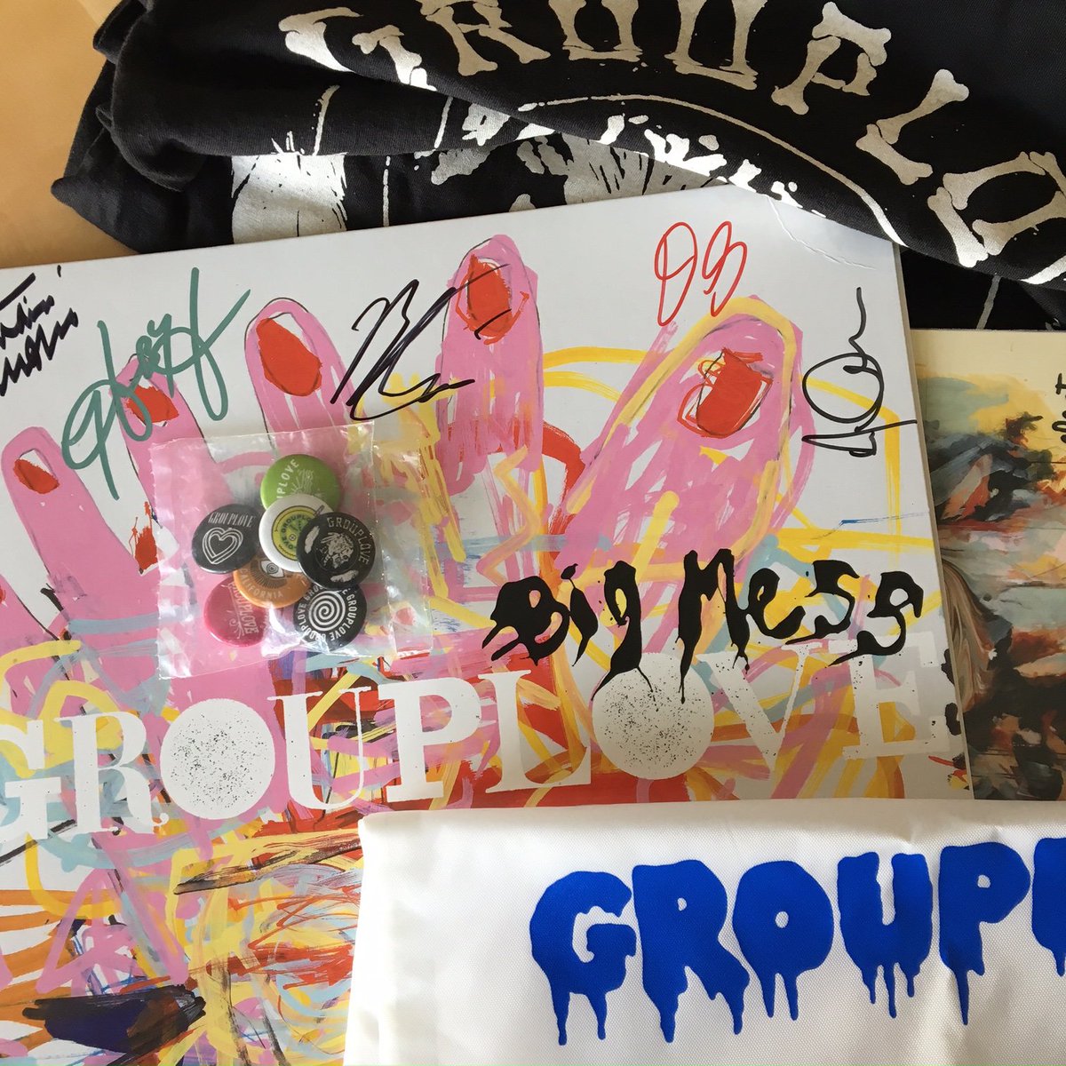 doNYC's tweet photo. RT for a chance to win a @GROUPLOVE bundle ft. a Signed LP, T-Shirt, Electric Shock 7" &amp; more. Catch them 11/4 &amp; 5 - https://t.co/TP2FA3Xro0 https://t.co/dU4epBSCuW