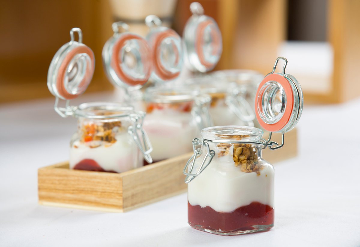 tablecraft_fs's tweet photo. Celebrate National Dessert Day with TableCraft's 6-Piece Resealable Jar Tasting Flights &amp; Disposable Wood Spoons. #nowshipping #dessertday https://t.co/OW1hjuKC46