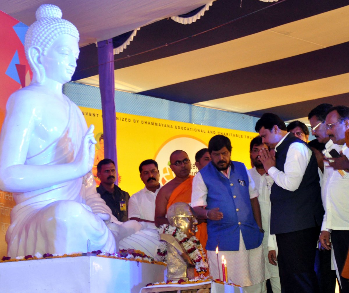 InfoMarathwada's tweet photo. बौद्ध धर्मामुळे जगात भारताची ओळख- मुख्यमंत्री देवेंद्र फडणवीस.
  https://t.co/9JeTz5iXKS https://t.co/R3I2Chani6