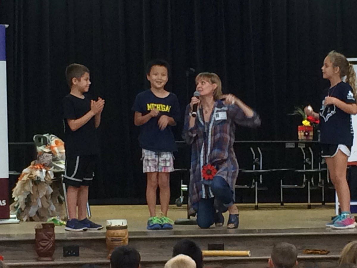 amann4edu's tweet photo. Ss @sc_elementary enjoyed Opus storyteller Thanks @mscopas for sharing your awesomeness! https://t.co/SMWtIzZ040