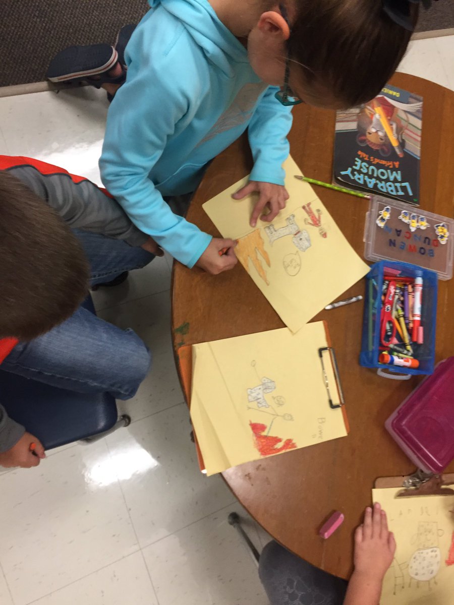 WilliamsClass12's tweet photo. Teaching kindergarten to draw Sparky who helps us with fire safety.  @MichelleForem12 #carsonstar https://t.co/NLqZfvW1Sv