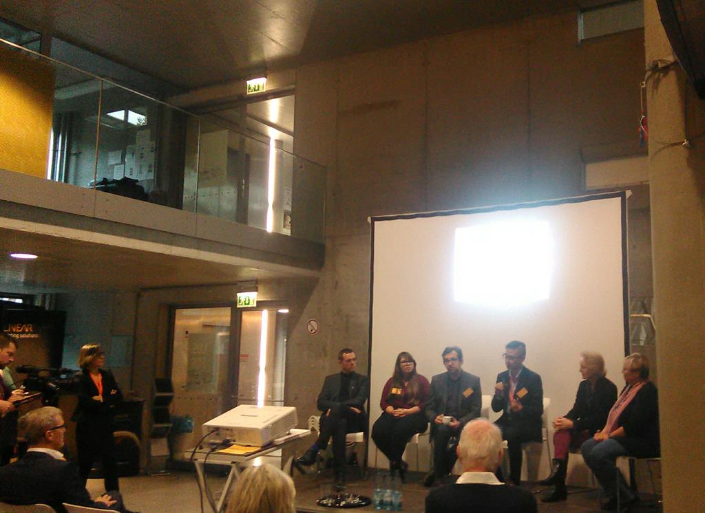 danielatorrest's tweet photo. Panel discussion. #lightsymposiumwismar2016 #lsw16 https://t.co/OgxZlZqQPf
