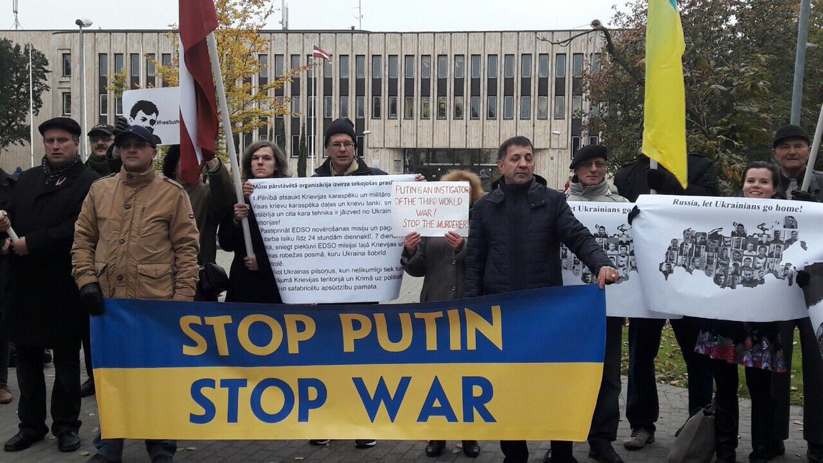 У світі проводять акцію "Stop Putin’s War in Ukraine" (ФОТО, ВІДЕО) - фото 10