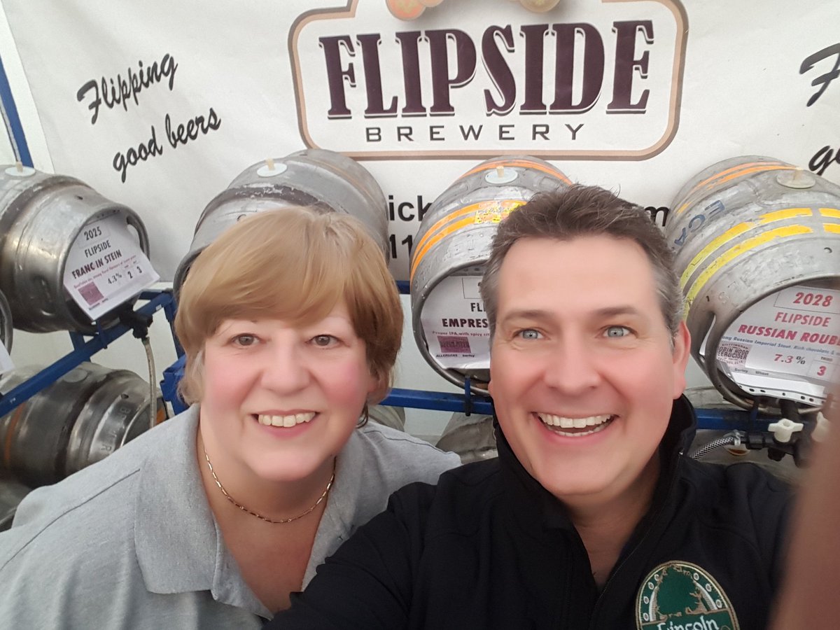 With Maggie from <a href="/FlipsideBrewery/">Flipside Brewing</a> at #RHBCF16 #realale #realcider- come and get a beer! 🍻