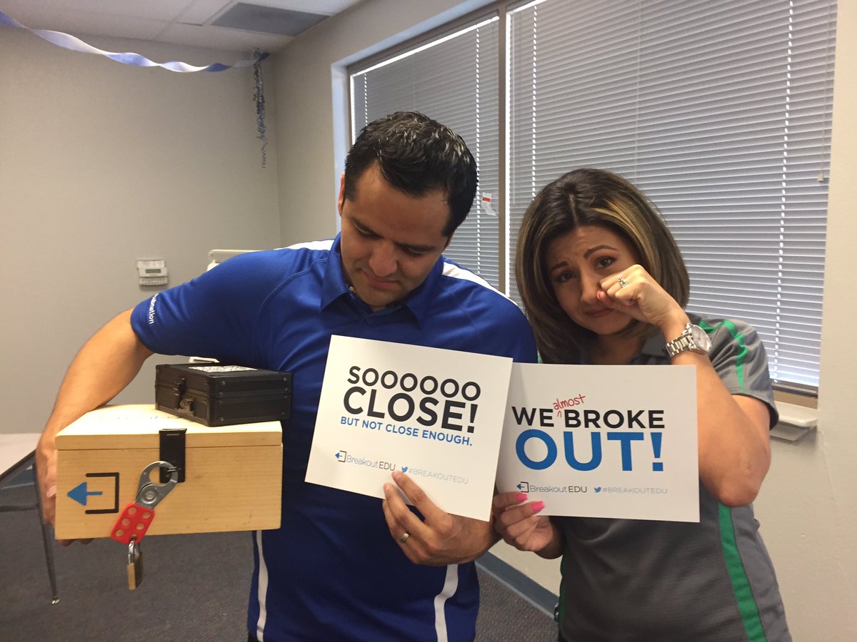 AHernandez_TECH's tweet image. @breakoutEDU challenge @ClintJHS record time for team one...team two not so lucky ⏱🔑🔍#competitivefun