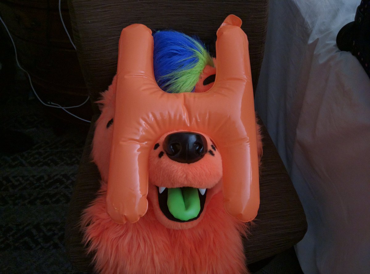 SorneFox's tweet photo. (H)appy #FursuitFriday !! #BlessH 🙏 https://t.co/qPonXGmEuS