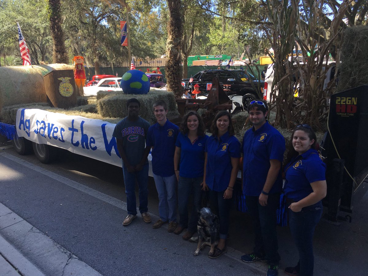 A_Thoron's tweet image. .@UFAEC students in the Gator FFA Alumni create float @UF #GatorHomecomingWeekend theme: @Teach_Ag, @NationalFFA &amp;amp;  @UF_IFAS saves the world