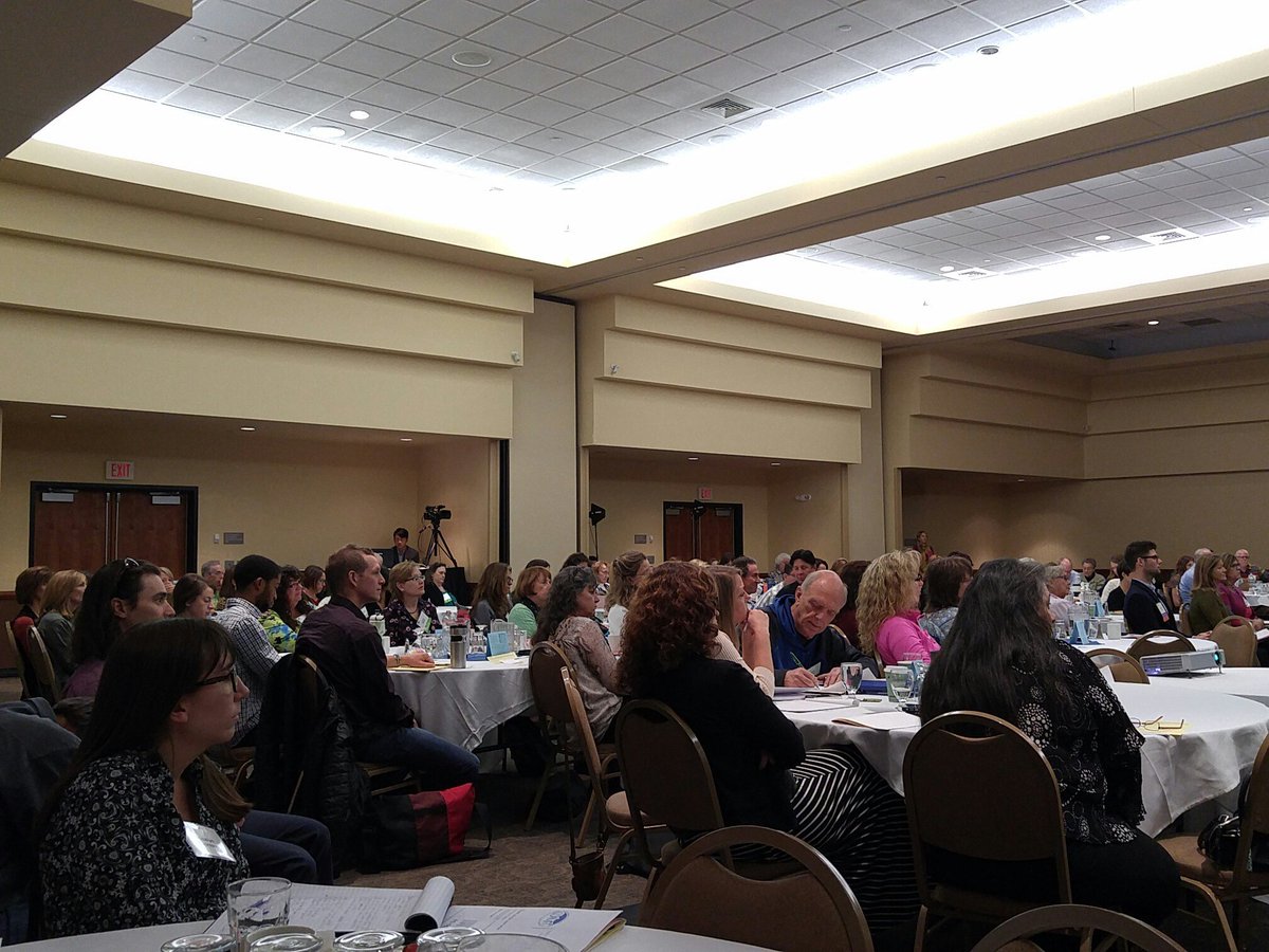 COAMFT's tweet image. Our audience is hanging on Aponte's every word about pain, woundedness, and brokenness. #coamft2016