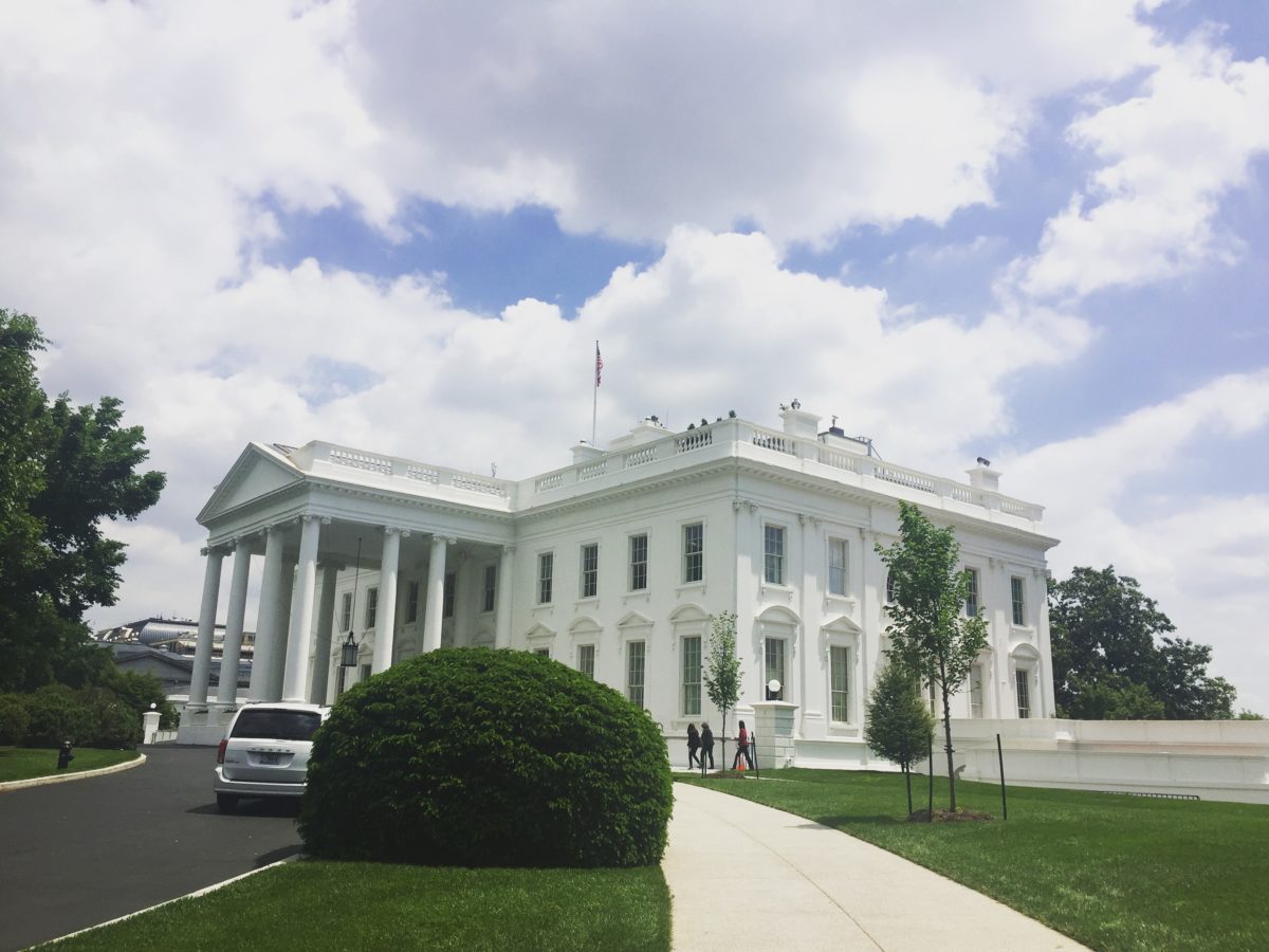 Мастерская белый дом. White Houses. "Белый дом нгермулунд". Белый дом США. Whitehouse дом.