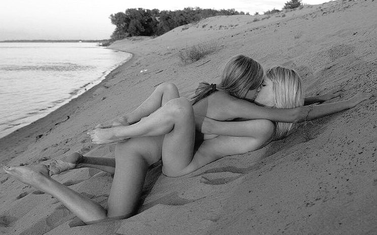 ishita sharma (@alicesi77264221) on Twitter photo 