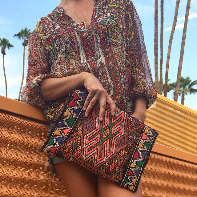 RahbaDesign's tweet image. There are so many beautiful reasons to be happy. #need #kilim #boho #gipsy #style #fashion #girls #purse #colorful #bag #clutch