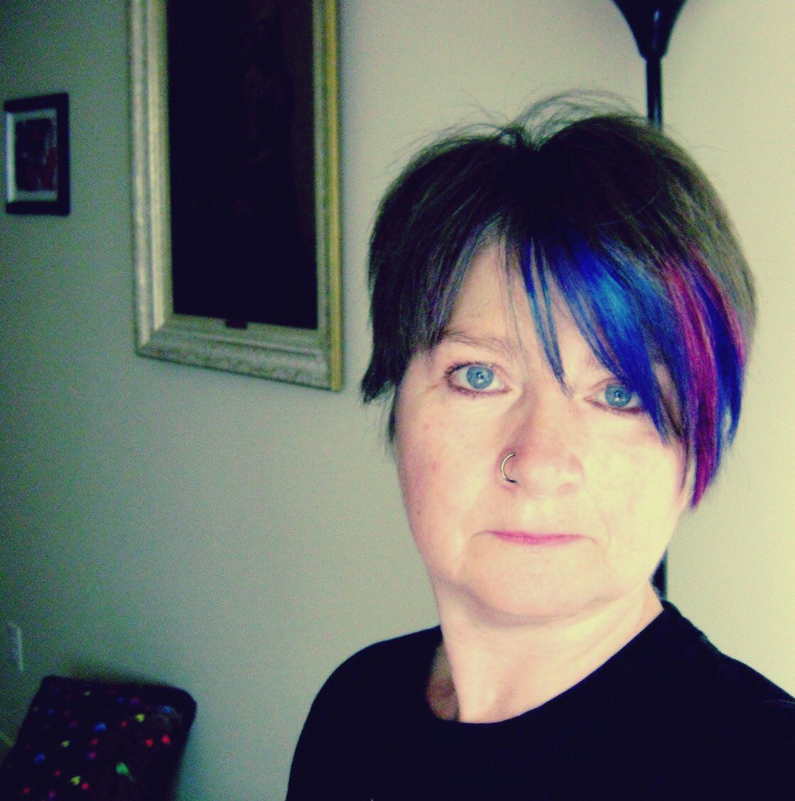 GothicGlass's tweet photo. I got my hair on! #wolfville #NovaScotia #purplehair #FunFriday #purehairdesign #autumnchanges #EastCoast #peacocked https://t.co/giOQnVFNfr