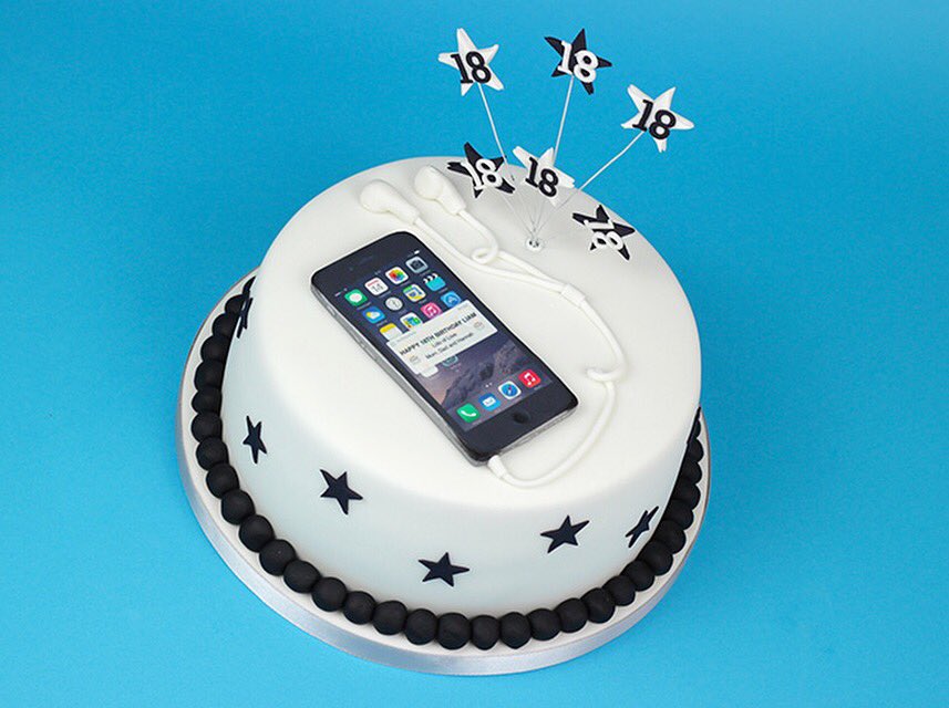 ThirzahSlater's tweet photo. The first of my cake orders I completed this week! iPhone 6 cake for an 18th Birthday 🎉#iPhonecake #sugarcraft #cakecreation #cake #18th https://t.co/dHB1RwPq2y