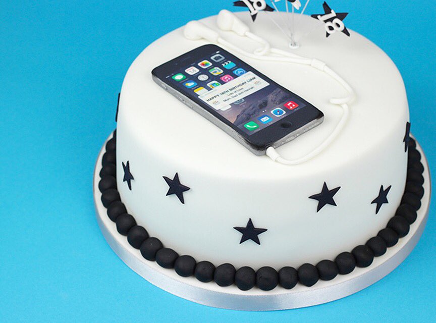 ThirzahSlater's tweet photo. The first of my cake orders I completed this week! iPhone 6 cake for an 18th Birthday 🎉#iPhonecake #sugarcraft #cakecreation #cake #18th https://t.co/dHB1RwPq2y