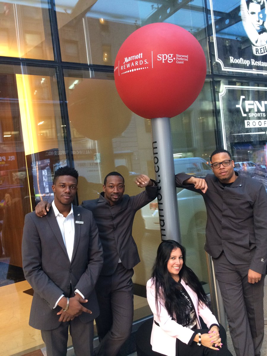 ELuv3's tweet photo. #GlobalTravelDay #renmidtownny https://t.co/XDoU6LK3a4