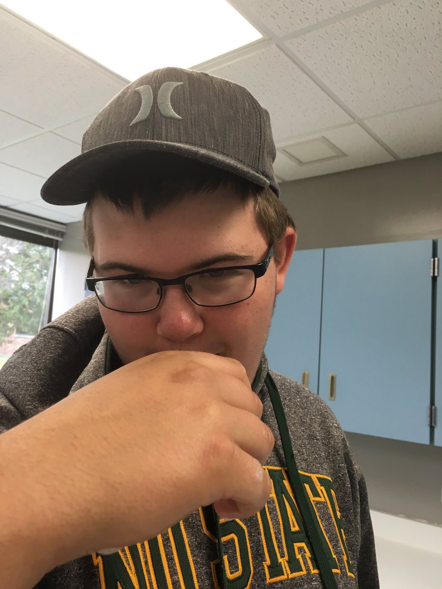 PHScullinary's tweet image. We love to get a big mouthful in this class. 😛