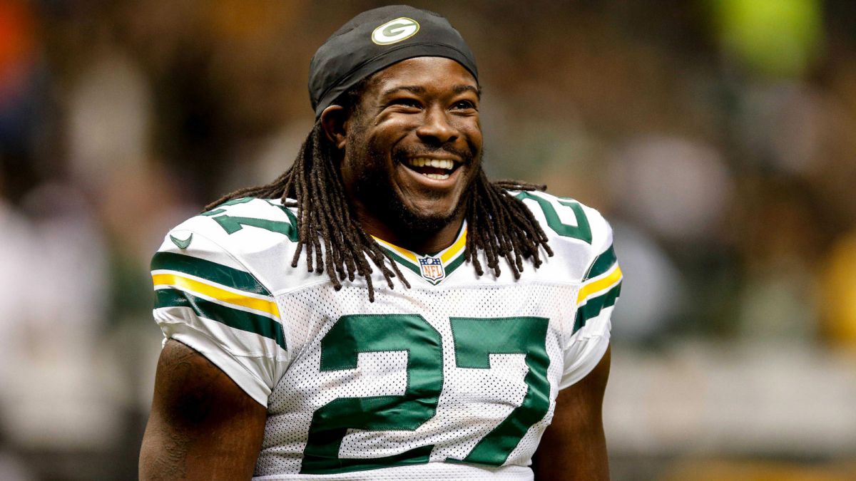 Congrats to Week 5 #NFLPA #CommunityMVP Eddie Lacy <a href="/Lil_Eazy_Ana_42/">Eddie Lacy</a> for his <a href="/FreedomHouseMin/">Freedom House</a> bowling night! <a href="/packers/">Green Bay Packers</a> bit.ly/2e78thh