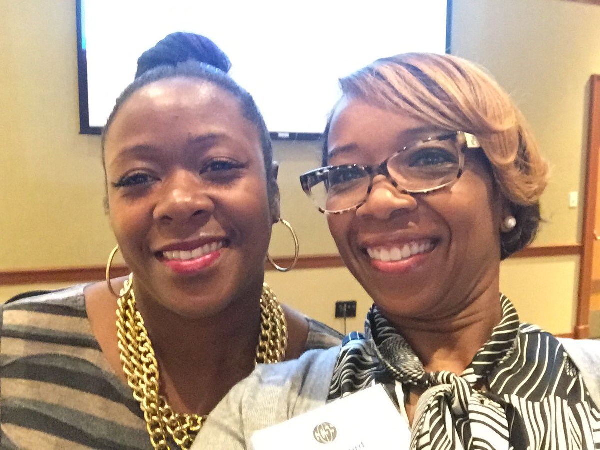 EdtechFelisa's tweet photo. K-5 Social Studies & 21st Century Classroom! Great collaboration @anthony_sheri #GCSS16 @ATLsuper @APSInstructTech https://t.co/PbygtZ7nIM